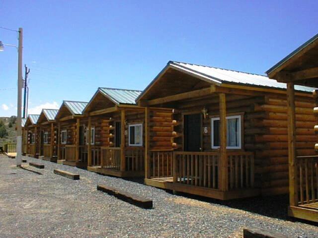 Bryce Gateway Inn Cabins Panguitch Extérieur photo